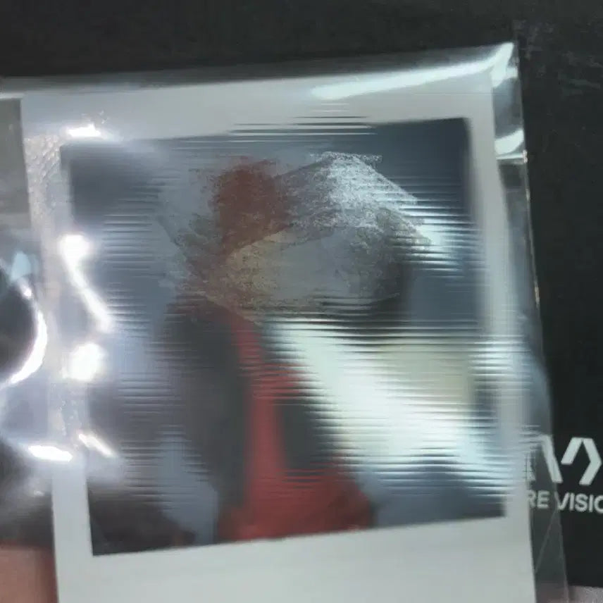 [BUNJANG] Longshot Louis Signed Polaroid / 롱샷 루이 싸폴 lngshot louis 싸인 폴라 친필 사인 폴로라이드