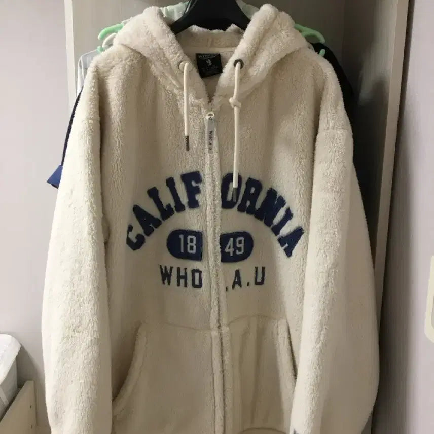 [BUNJANG] Who Are You Fleece Zip-Up Jacket / 후아유 후리스집업