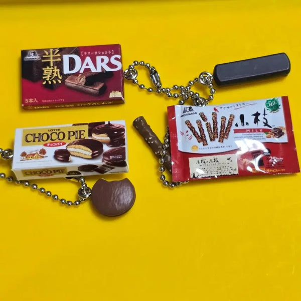 [BUNJANG] Choco Pie Snack Gachapon Chocolate Keychain Bundle Set / 초코파이가챠  초코과자 가챠  다스초콜릿 가챠 키링 일괄