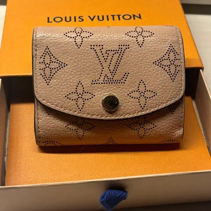 [BUNJANG] Louis Vuitton Mahina Wallet / 루이비통 마히나 반지갑 정품