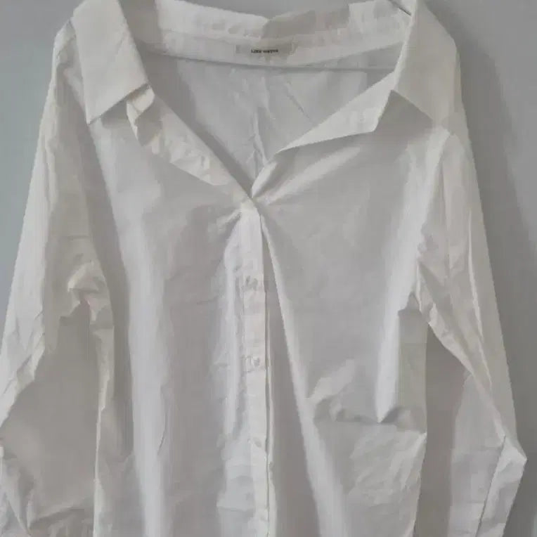 [BUNJANG] White Off-Shoulder Shirt / 화이트 오프숄더 셔츠