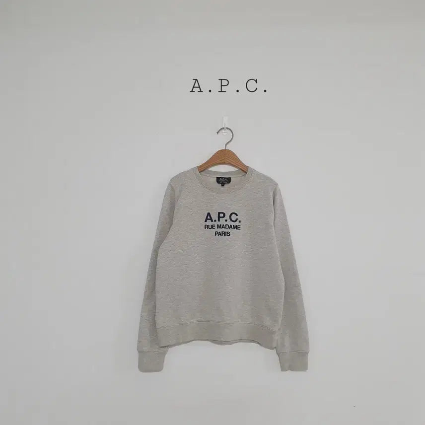 [BUNJANG] A.P.C. Big Logo Embroidered Light Grey Sweatshirt / No.26082702 A.P.C. 아페쎄 빅로고자수 라이트 그레이 맨투맨
