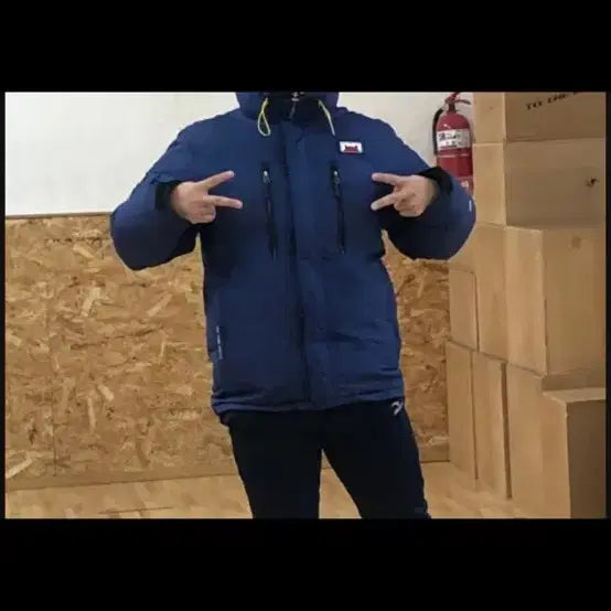 [BUNJANG] MAX Max Streetwear Blue Padded Jacket / 맥스 체대입시 단종 파랑 패딩