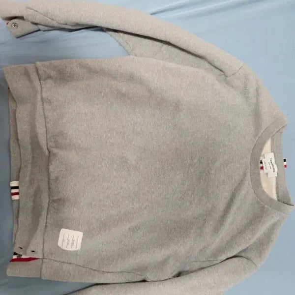 [BUNJANG] Thom Browne Sweatshirt Grey Size 4 (105) / 톰브라운 백삼선 맨투맨 4사이즈 (105)