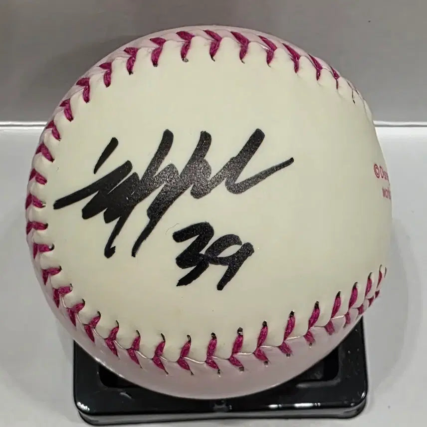 [BUNJANG] Choi Jimin Kia Baseball Signed Piglet / 최지민 기아 디즈니 피글렛 싸인볼