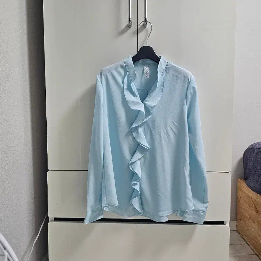 [BUNJANG] Frill Blouse / (새상품)프릴 블라우스