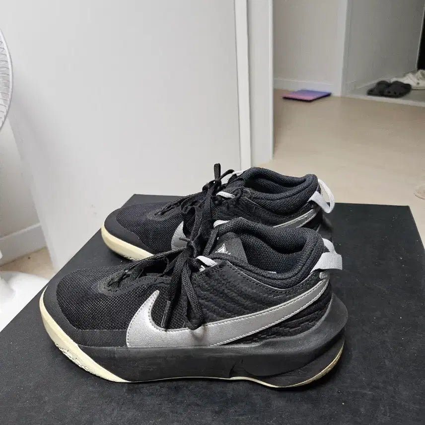 [BUNJANG] Nike Hustle Running Shoes Black/Silver 245mm / 나이키 허슬 운동화 런닝화 블랙/실버 245mm 상태최상