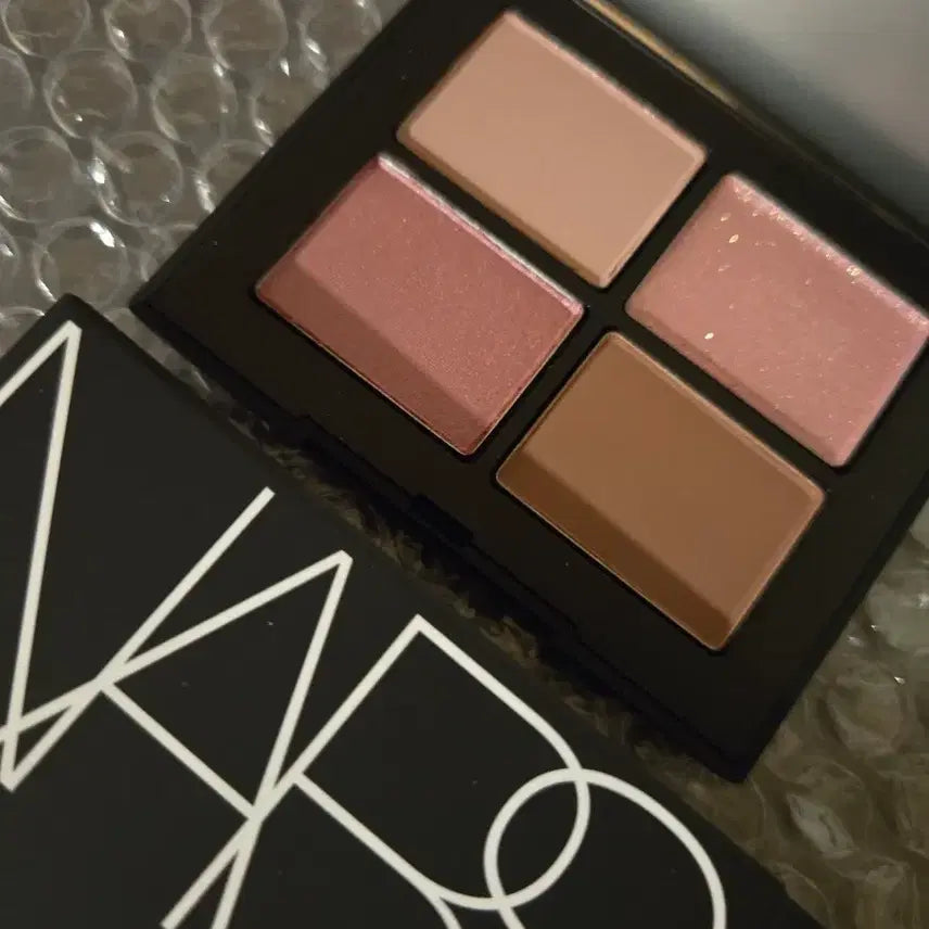 [BUNJANG] NARS Quad Eyeshadow Palette Melrose / 새상품)나스 아이섀도우 팔레트 나스 퀴드 아이섀도우 멜로즈
