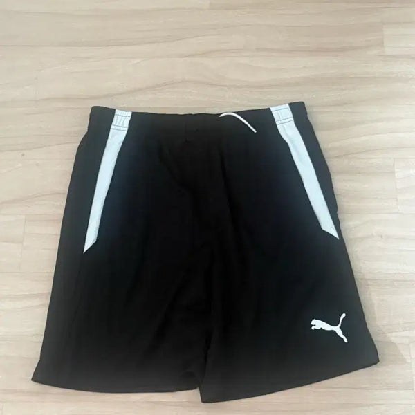 [BUNJANG] Puma Black Stripe Shorts / 퓨마 반바지