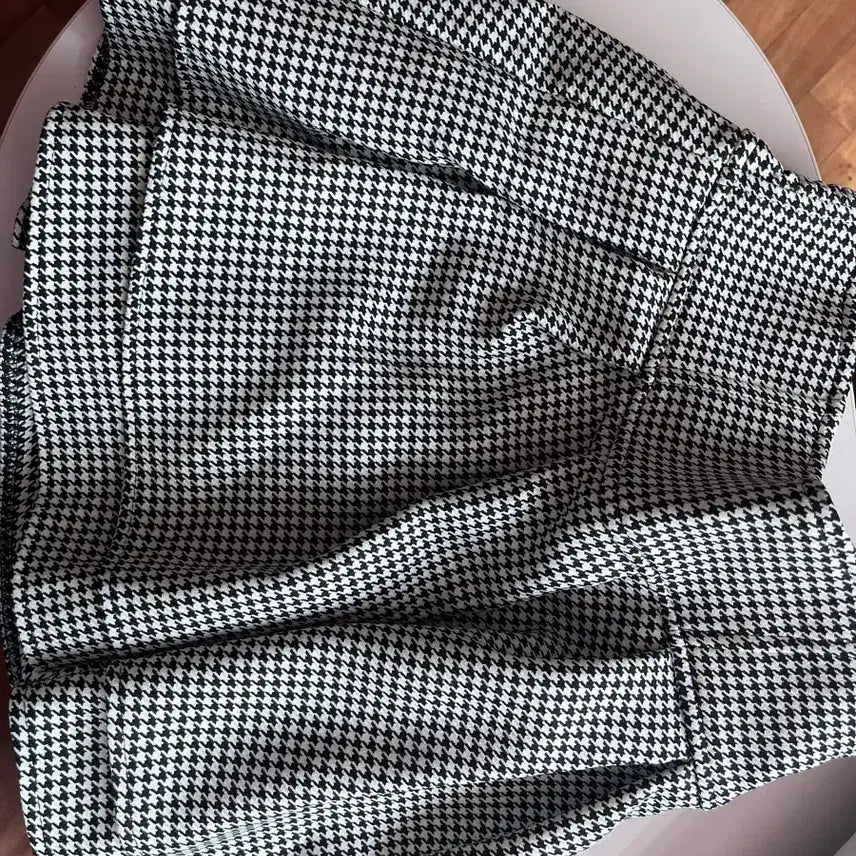 [BUNJANG] Michelle Macaron Chidori Gingham Skirt S Size / 미셸마카롱 미각 스커트 s 치도리 깅엄 스나계 양지뢰