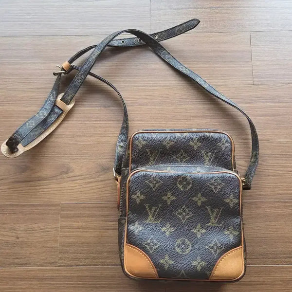 [BUNJANG] Louis Vuitton Amazon Crossbody Bag / 루이비통 아마존 크로스백