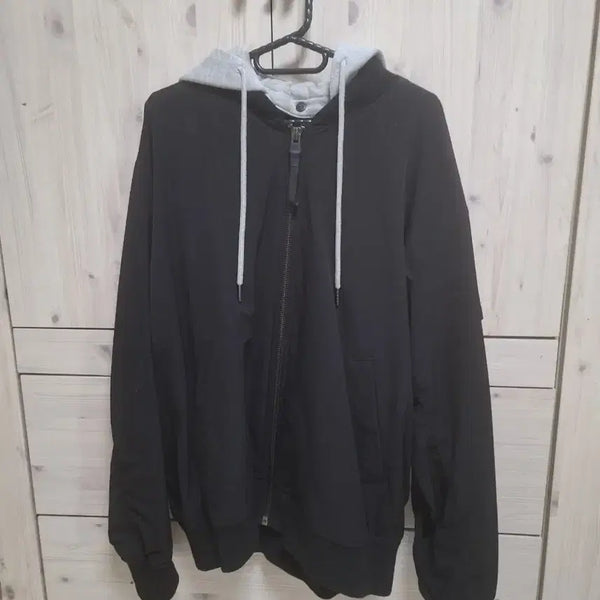 [BUNJANG] SIGNIFICANT Black Hooded Zip-Up Jacket Size 100 / SIGNIFICANT 블랙 후드 집업 100 (판매)