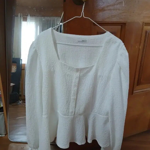 [BUNJANG] Lirienko White Square Neck Blouse / 리리앤코 블라우스 99~110