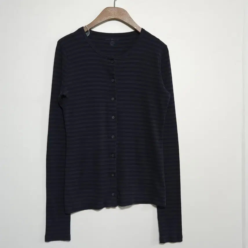 [BUNJANG] Brandy Melville Stripe Button Cardigan Navy / 브랜디멜빌 55 스트라이프 버튼 가디건 먹색 네이비