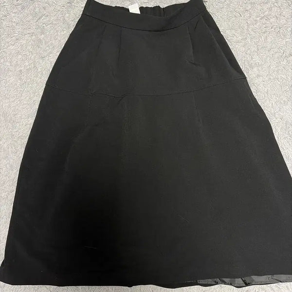 [BUNJANG] System Two-Tuck Balloon Skirt / 시스템 백밴딩 투턱 벌룬 스커트