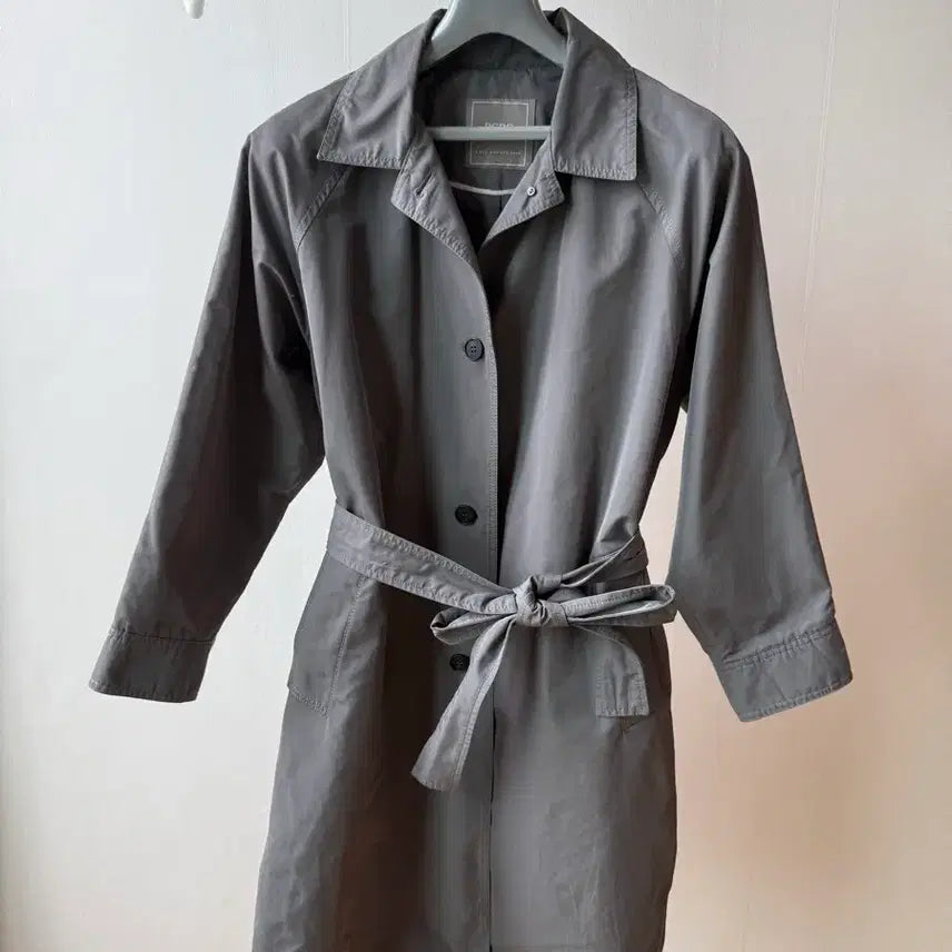 [BUNJANG] BCBG Trench Coat / BCBG 트렌치자켓