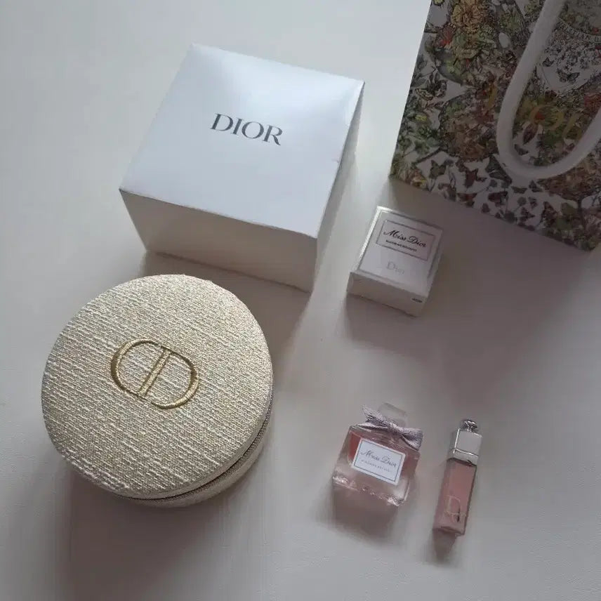 [BUNJANG] Dior Holiday Pouch Set / 디올 홀리데이 파우치 세트