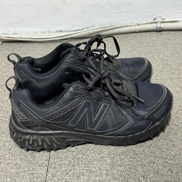 [BUNJANG] New Balance 410 v5 / (250)뉴발란스 410 v5