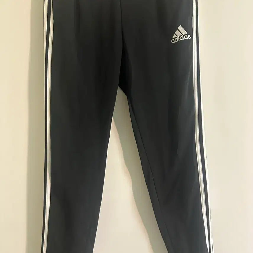 [BUNJANG] Adidas 3-Stripes Training Pants Black / 아디다스 삼선 트레이닝 바지 블랙