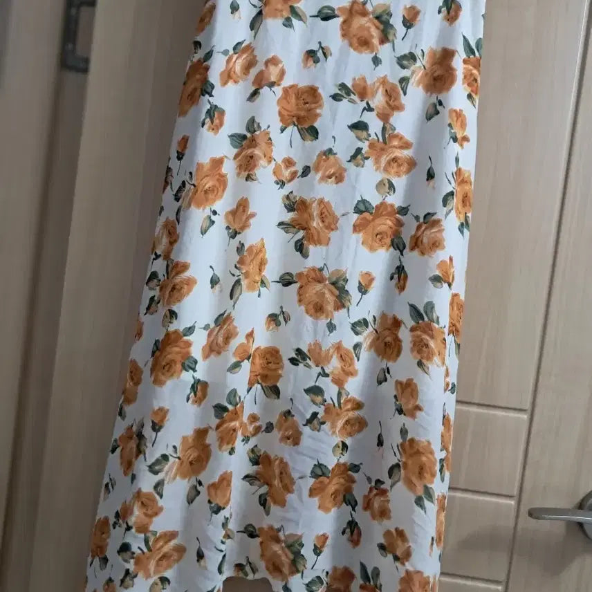 [BUNJANG] Floral Pattern Long Skirt / 플로럴 패턴 롱 스커트