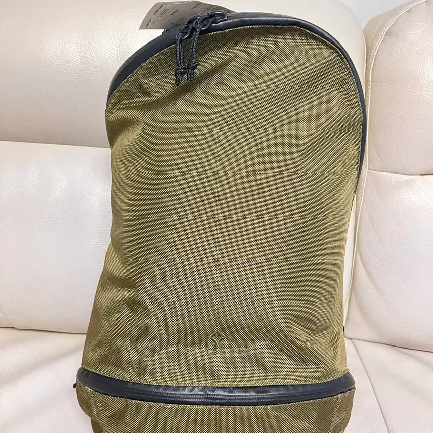 [BUNJANG] Helinox Tug Day Backpack Olive / 헬리녹스 터그 데이 백팩