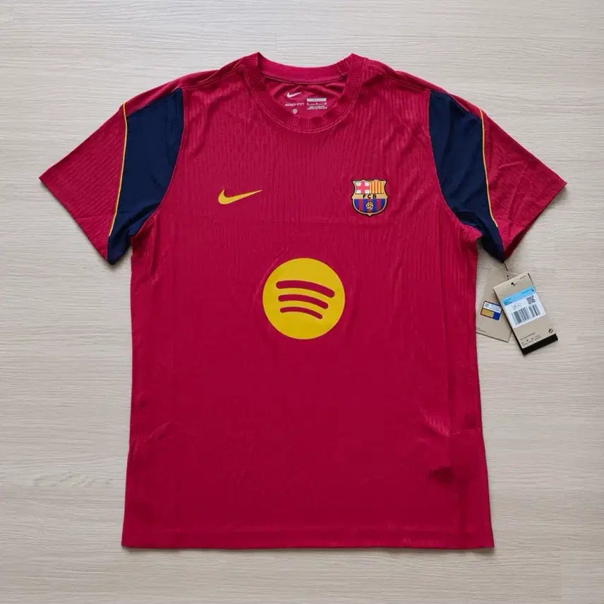 [BUNJANG] Nike Barcelona 2023-24 Authentic Player Issue AERO-FIT Training Short Sleeve Top / 나이키 2627바르셀로나 선수용 어센틱 AERO-FIT 트레이닝 반팔티
