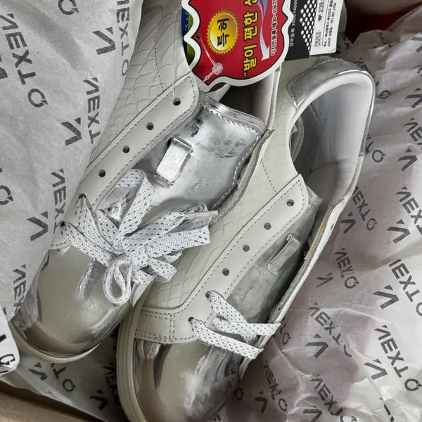 [BUNJANG] NextQ White Silver Sneakers Golf Shoes / 새상품 넥스트큐 화이트 실버 스니커즈 골프화230