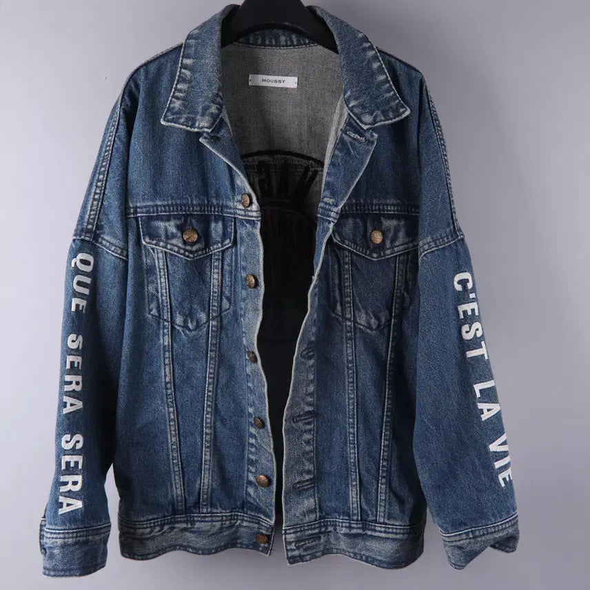 [BUNJANG] MOUSSY Oversized Patch Lettering Denim Jacket / (여성) 마우시(MOUSSY) 오버사이즈 패치 레터링 데님 자켓 (F)
