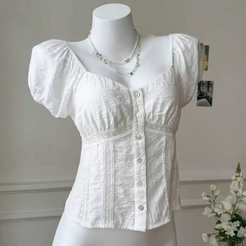 [BUNJANG] Brandy Melville Style V-Neck Puff Blouse / 브랜디멜빌st 브이넥 청순 퍼프 블라우스