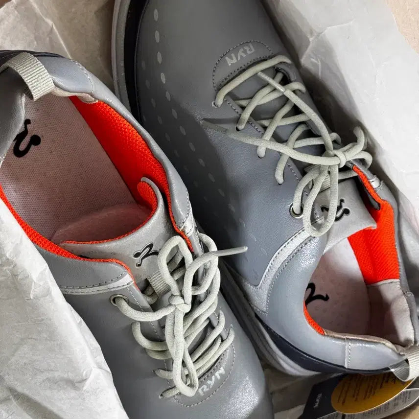 [BUNJANG] RYN Men's Golf Shoes Grey 260 / 새상품 RYN 남자 골프화 그레이 260