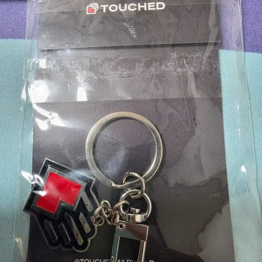 [BUNJANG] Touched Logo Metal Keyring / 터치드 로고 메탈 키링