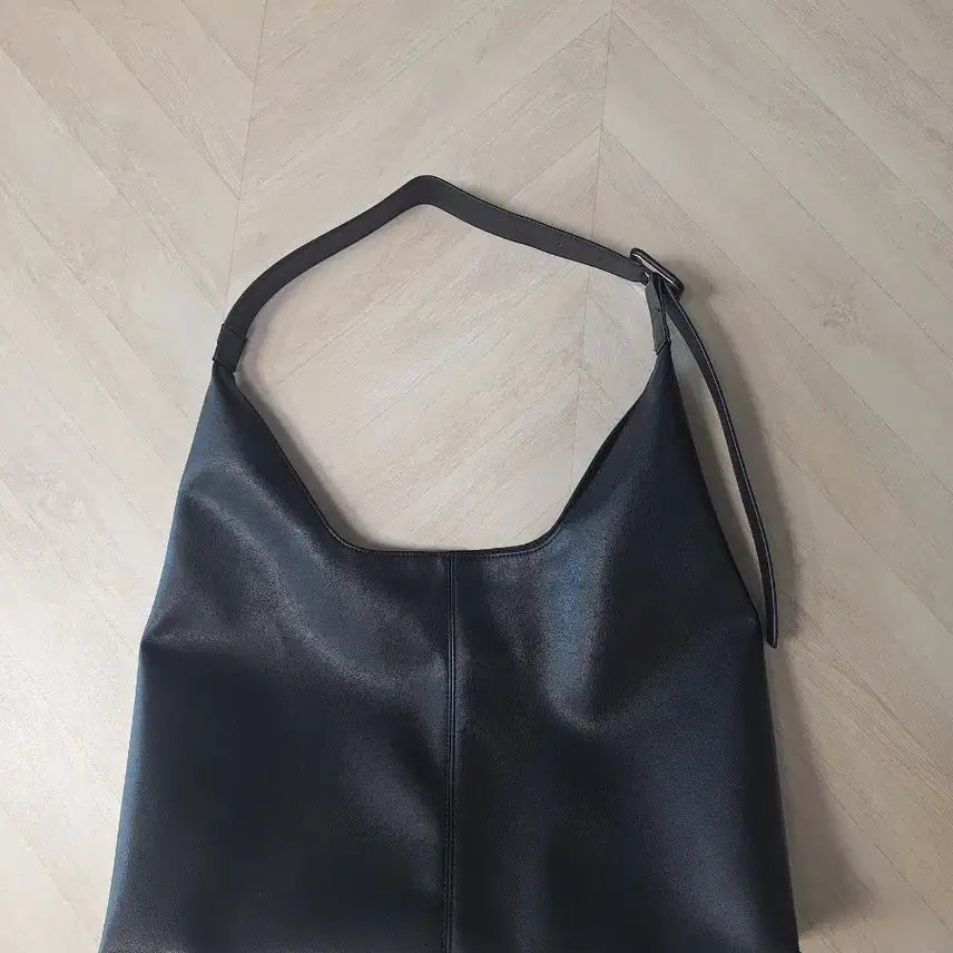 [BUNJANG] GU Shoulder Bag Black Unused / GU숄더백 블랙 미사용상품