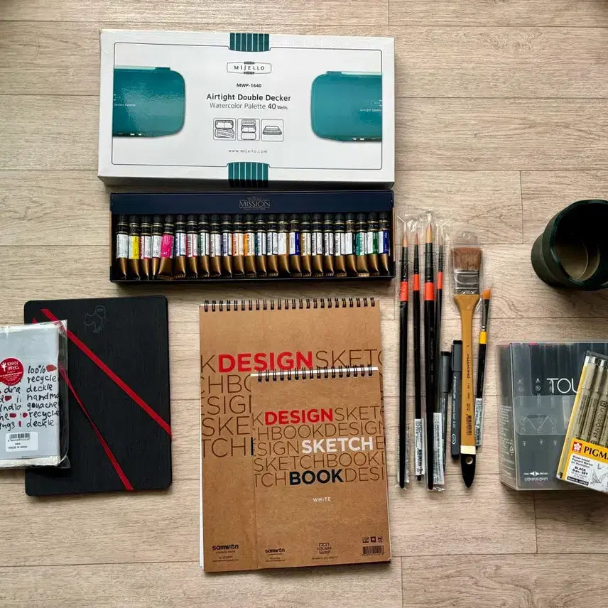 [BUNJANG] Watercolor Urban Sketching Tool Set (Unused) / 수채화, 어반스케치 도구 세트 미사용