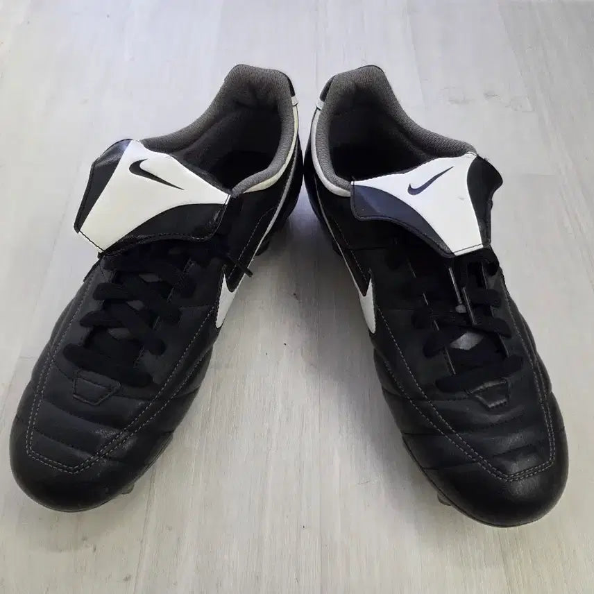 [BUNJANG] Nike Black Football Boots Size 285mm / 나이키 블랙 축구화 285mm