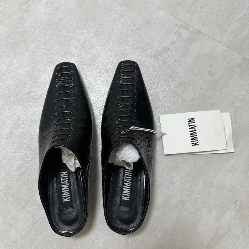[BUNJANG] KIMMMATIN Lace-Up Mule Loafers Black / 킴마틴 KIMMMATIN 레이스업 뮬 로퍼
