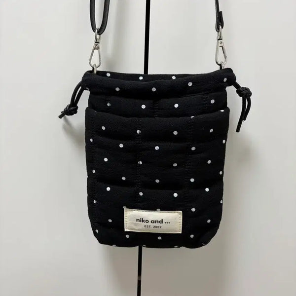 [BUNJANG] Niko and... Quilted Dot Mini Crossbody Bag / 니코앤드 퀼팅 도트 미니 크로스백