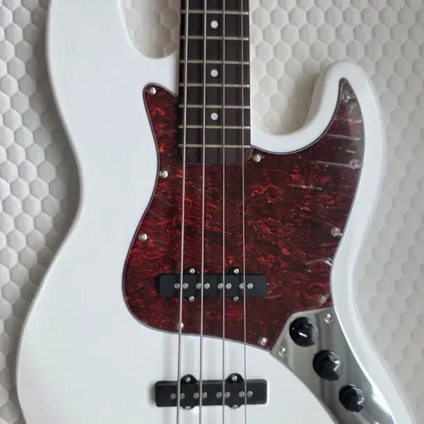 [BUNJANG] Squier Standard Jazz Bass (White) with Bag and Cable / 스콰이어 재즈베이스 화이트 (셋업, 가방포함)