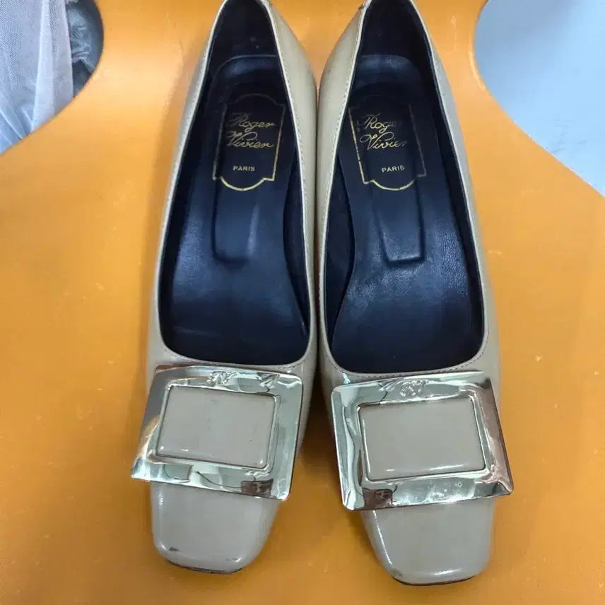 [BUNJANG] Roger Vivier Belle Vivier Flats / 로저비비에 비비에 플랫
