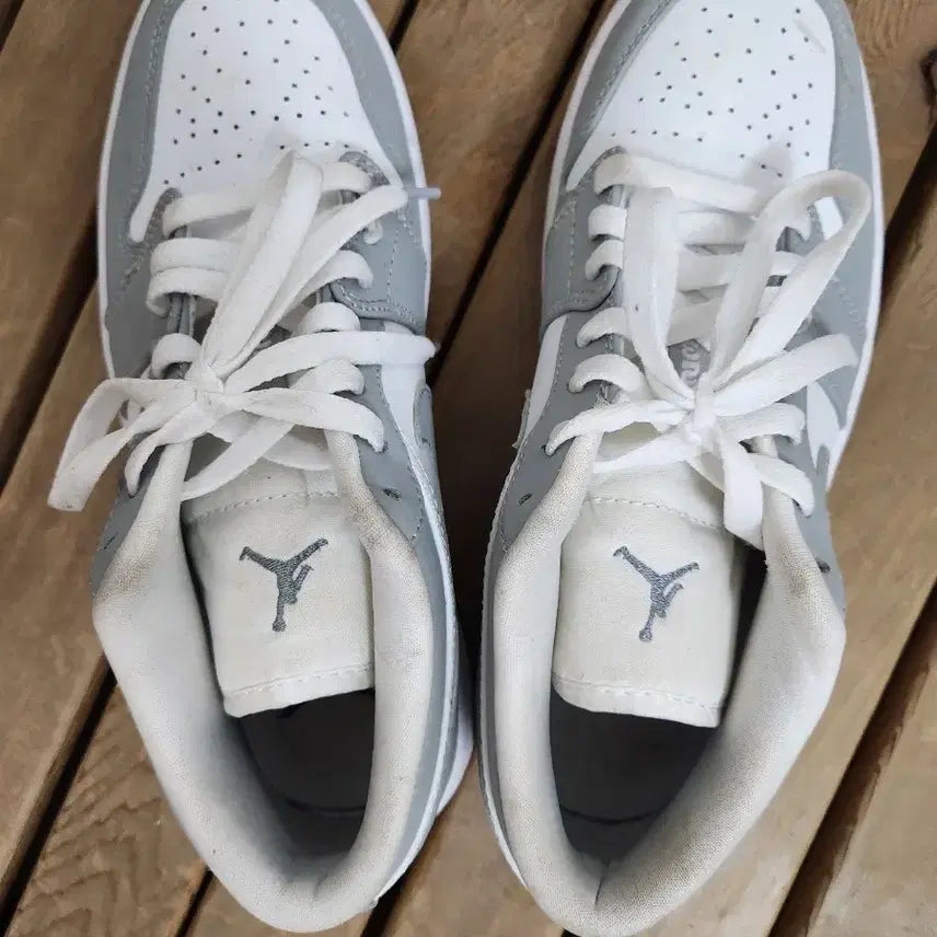 [BUNJANG] Air Jordan 1 Mid Grey White Sneakers / 에어조던1 미드 회색 흰색