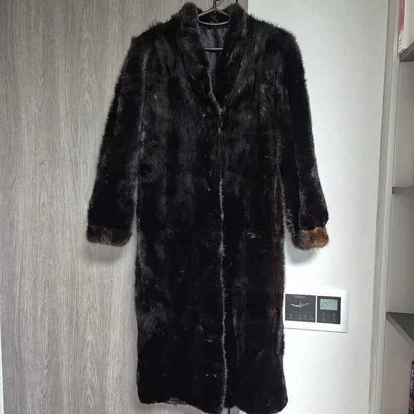 [BUNJANG] Saga Mink Black Coat / 사가밍크 코트 블랙