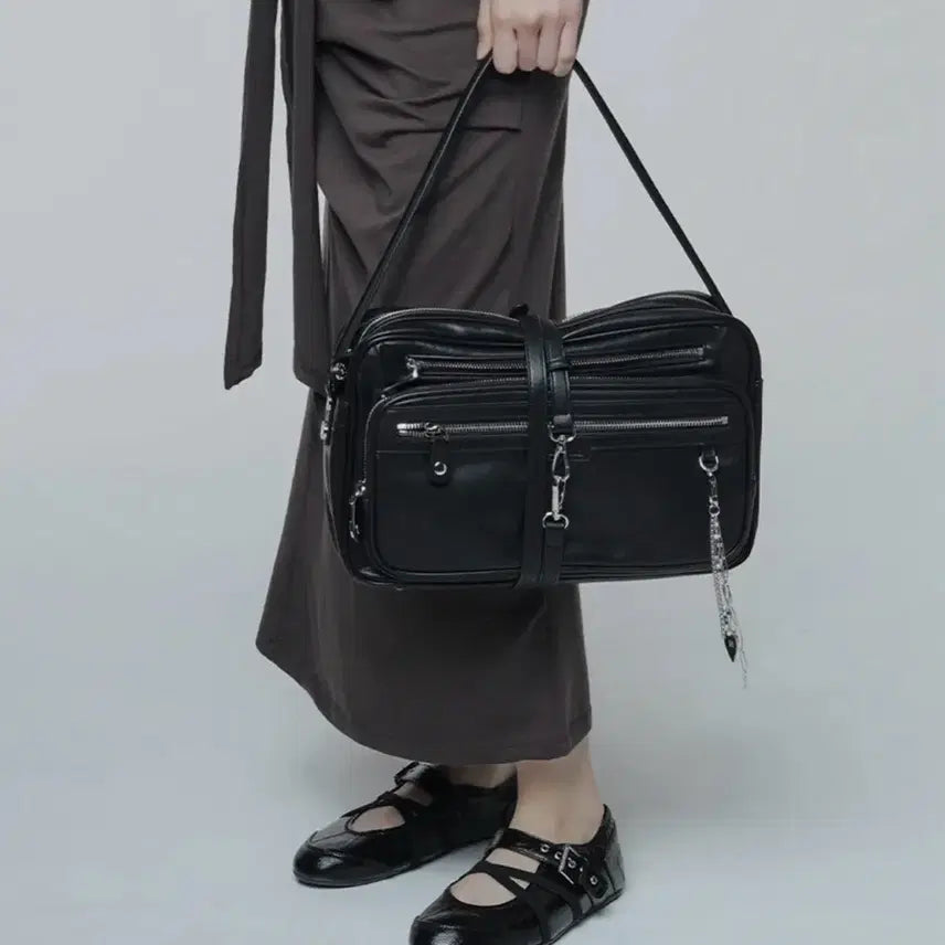 [BUNJANG] Roman Tinuar Multi Shoulder Bag Black / 로맨티누어 멀티 숄더백 블랙 판매합니다!!