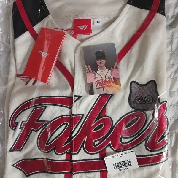 [BUNJANG] T1 Faker 2026 Birthday Baseball Jersey M Size / (미개봉 새 상품) T1 티원 페이커 생일 야구 유니폼 M사이즈 팝니다