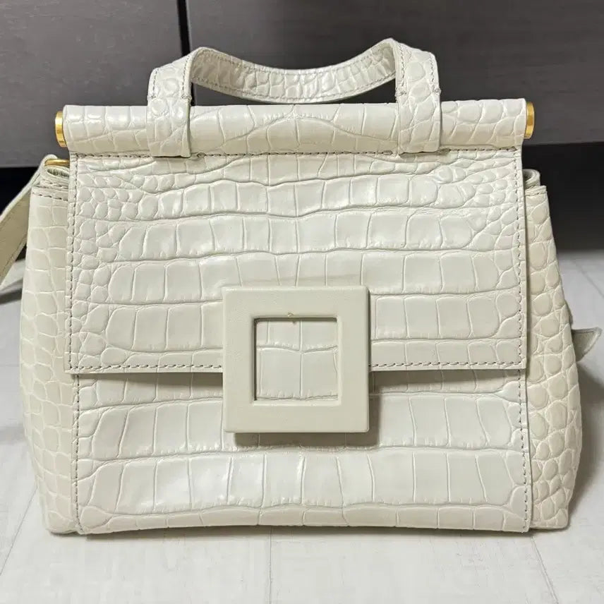 [BUNJANG] Rouge & Lounge Crocodile Pattern Cowhide Tote Bag / 루즈앤라운지 악어 무늬 소가죽 토트