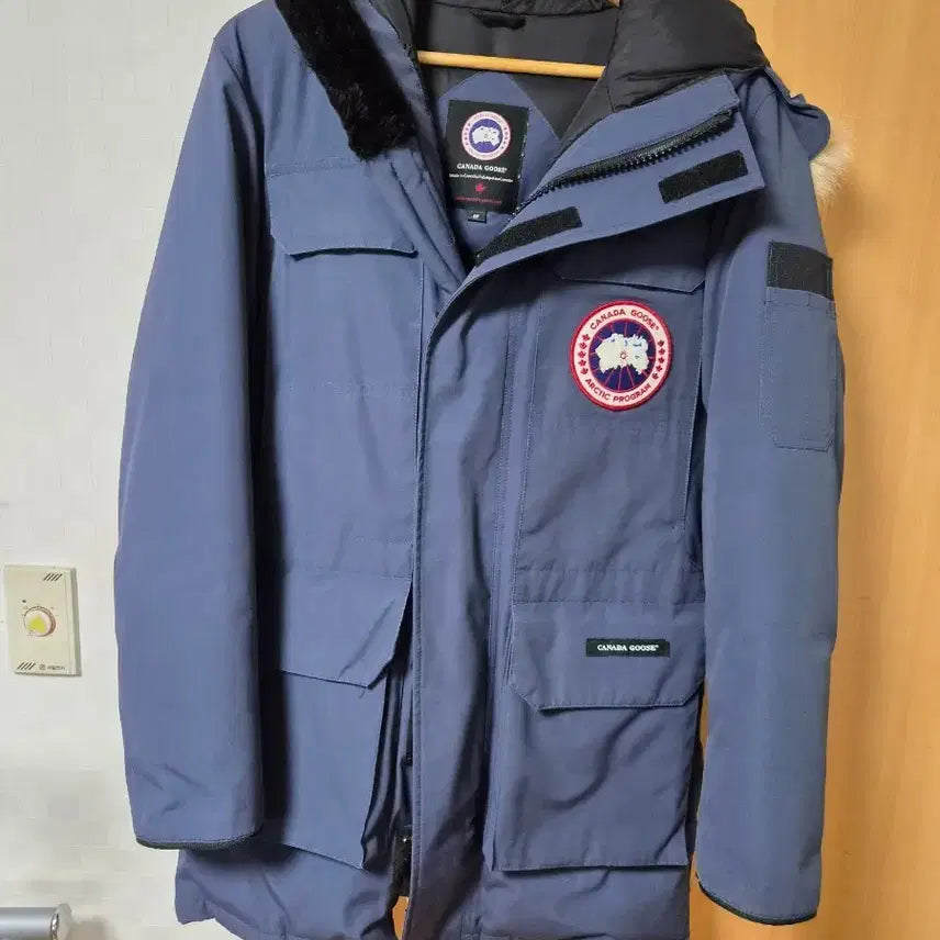 [BUNJANG] Canada Goose Men's Padded Jacket Blue S CA01201 / S 캐나다구스 남성 패딩 블루 CA01201