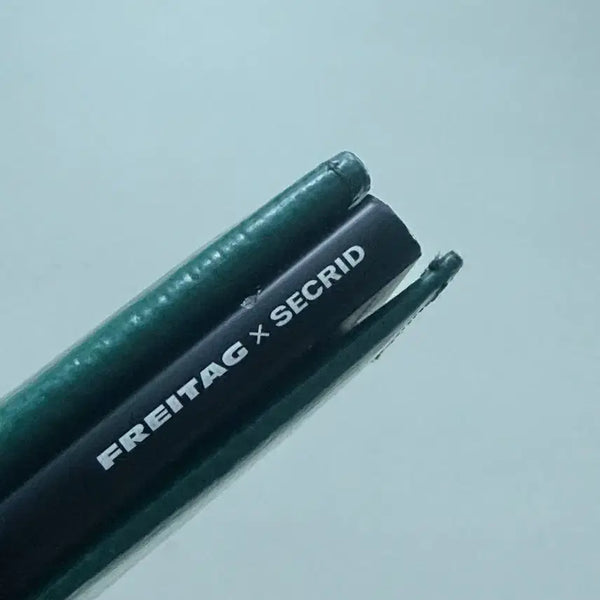 [BUNJANG] Freitag x Secretude Green Card Holder / 프라이탁 X 시크리드 그린