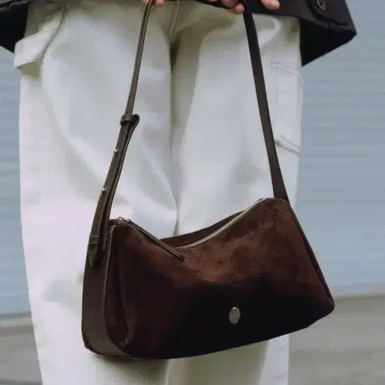 [BUNJANG] OSTKAKA Suede Mini Shoulder Bag Brown / 오스트카카 스웨이드 숄더 미니스웨이드 브라운