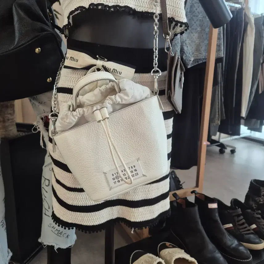 [BUNJANG] Maison Margiela 5AC Pure White Canvas Bag / 메종 마르지엘라 (정품)5AC 퓨어 화이트 캔버스 백