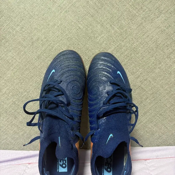 [BUNJANG] Nike Phantom GX Soccer Cleats 260 / 나이키팬덤GX 축구화260