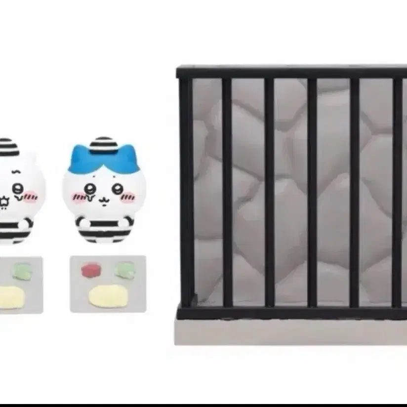 [BUNJANG] Chiikawa Prison Figure Set (Chiikawa, Hachiware) / 치이카와 감옥 피규어 치이카와 하치와레