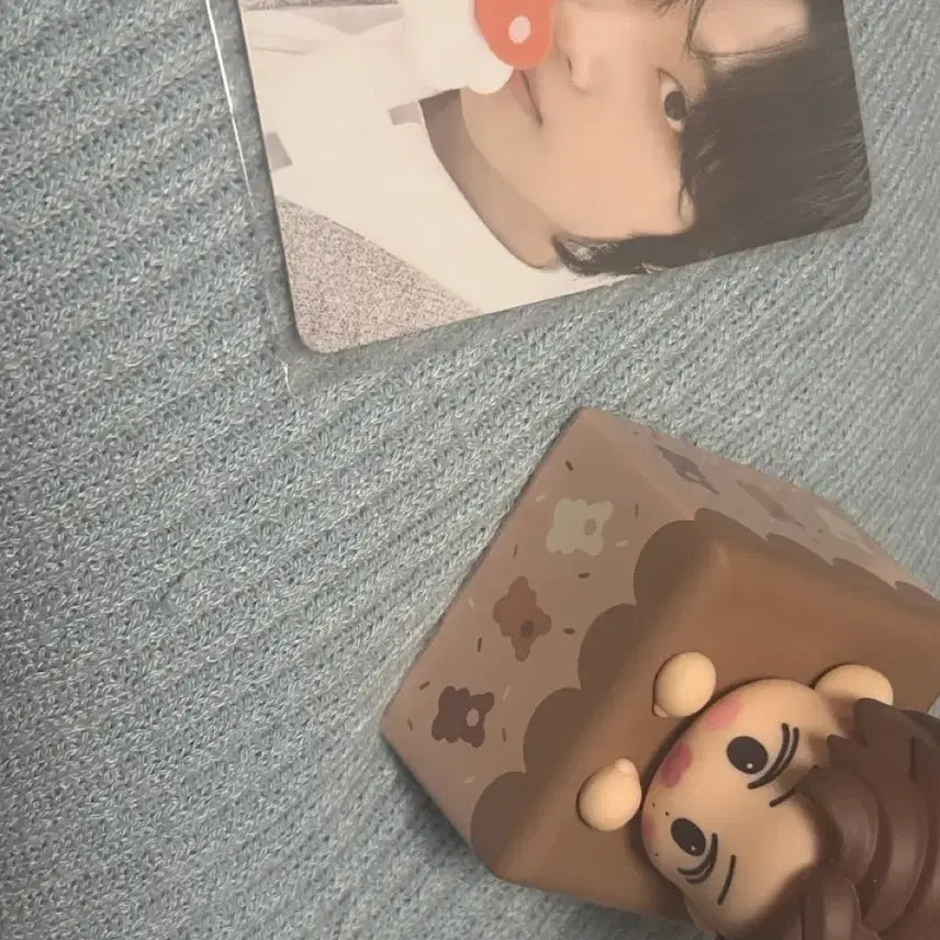 [BUNJANG] NCT Haechan Valentine Figure + Photocard Bundle Set / NCT 해찬 발렌타인 피규어 + 포카 양도